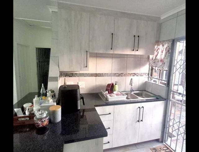 1 BEDROOM PROPERTY TO RENT IN ARBORETUM